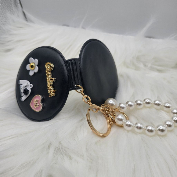 Keychain - Picture 7 of 7